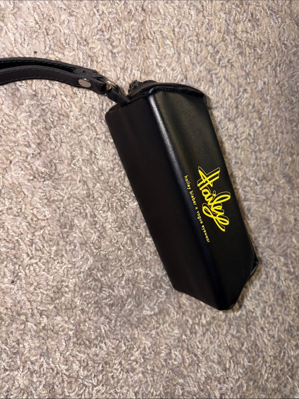 Case - Picture 6 of 6